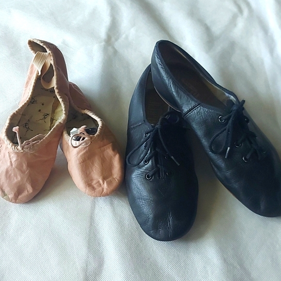 Bloch Ballet set of 2 Shoes size 7 - Picture 1 of 16